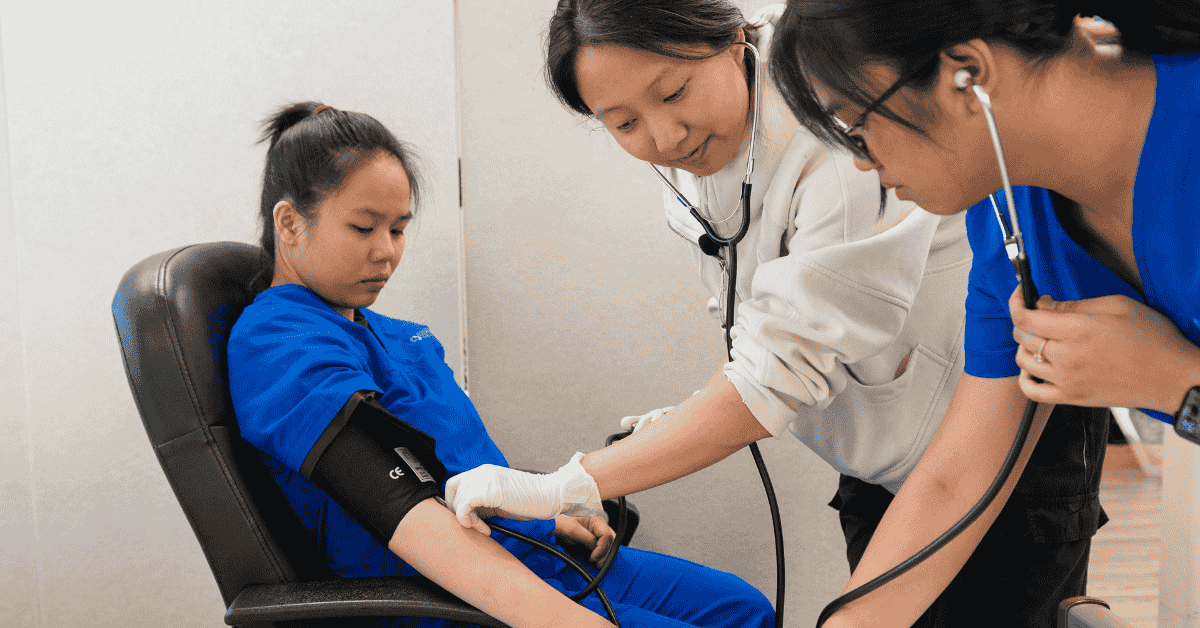 How to Start a Career in Healthcare Without a 4-Year Degree